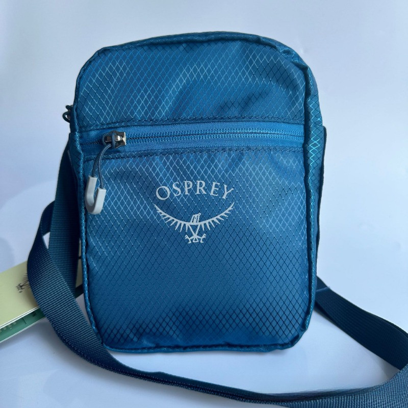 กระเป๋าสะพายไหล่ Classic Water Repellent Messenger Bag Men