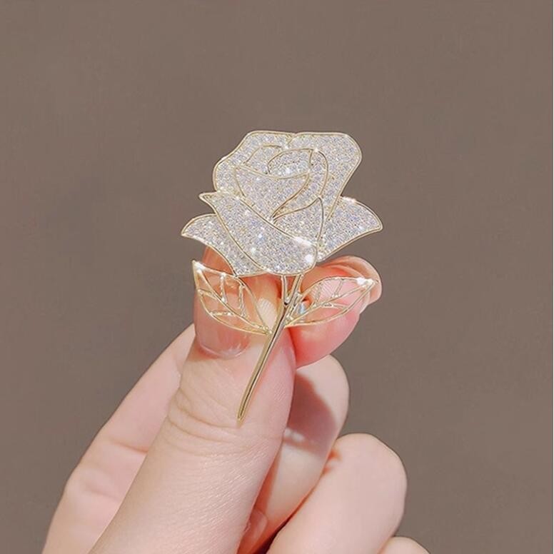 กระพริบเพชรอารมณ ์ Rose เข ็ มกลัด High-End Zircon Elegant All-Match Niche Anti-glare คงที ่