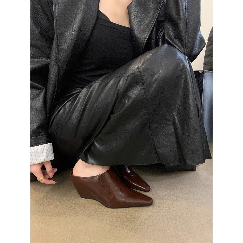 ผู้หญิงรองเท้าแตะขนาดใหญ่หัวแหลมส้นเหล็กเลื่อนเป็นแฟชั่นขนาด 35-42 - รูปที่ 4