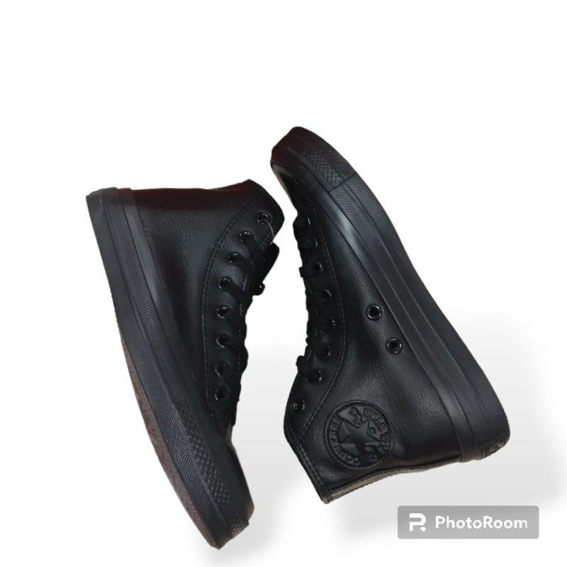รองเท้าหนังสูง Converse Chuck Taylor All Star สีดำแบบพรีเมียม