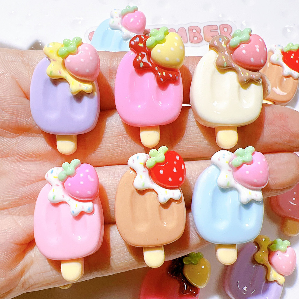 10ชิ้นสตรอเบอร์รี่ไอศกรีมเรซิ่นเสน่ห์สําหรับ ทําเอง (3-78)