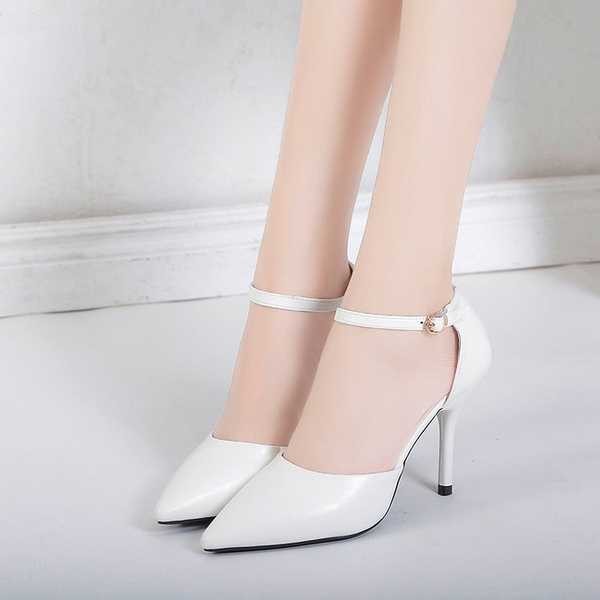 รองเท้าส้นสูงผู้หญิง รองเท้าส้นสูงไซส์ใหญ่ Chanel สไตล์รองเท้าส้นสูงผู้หญิง Stiletto ส้นสีขาวขนาดกลา