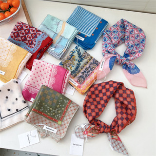 55 ลายจุดผ้าพันคอสี่เหลี่ยมเล็กฤดูใบไม้ผลิฤดูใบไม้ร่วงย้อนยุ…