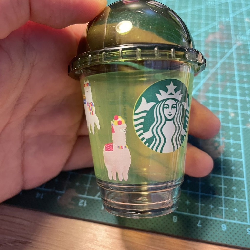 Ins Starbucks Cup ของแท้สินค้าจํานวนมากญี่ปุ่น Starbucks Mini Cup Set Limited Mermaid Christmas Halloween Cherry Blossom จี้ตําหนิเล็กน้อย
