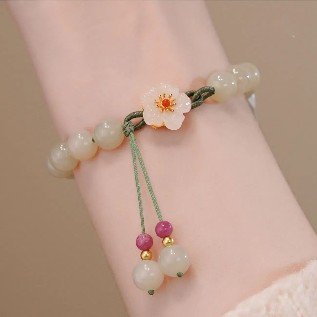 Tiktok สไตล ์ เดียวกัน Hetian Yu สร ้ อยข ้ อมือดอกไม ้ พีชหญิง ins การออกแบบขนาดเล ็ กลูกปัดถักเชือกมือเชือกแฟน Qixi ของขวัญ