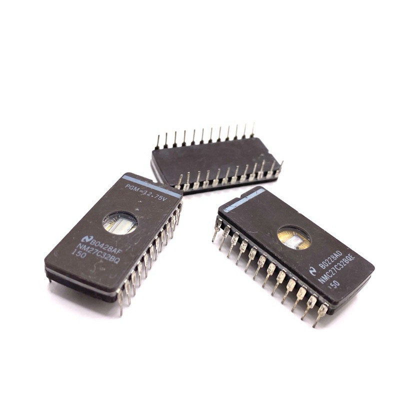 NMC27C32BQE ใหม่ แท้ 27C32 CDIP24ในสต็อก NMC27C32BQE-150 NMC27C32BQE-200