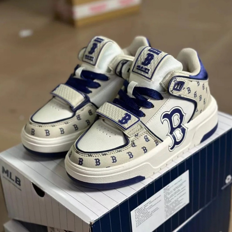 รองเท้า MLB ผู้ชายและผู้หญิงก้อนคุณภาพสูง, รองเท้าสีดํา NY, รองเท้า NY, รองเท้าสีขาว NY, B ครีม, B B