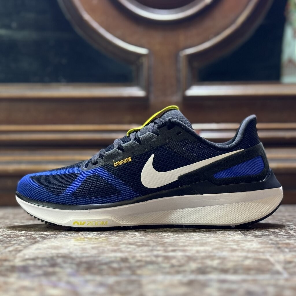 รองเท้าวิ่ง Nike Air Zoom Structure 25 (M7.5US)