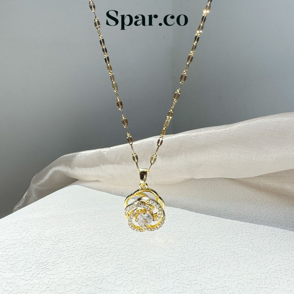 Spar.co Spinning Camellia Flower Necklace - สร้อยคอดอกไม้ Camellia หมุนได้ เครื่องประดับสตรีคุณภาพสู