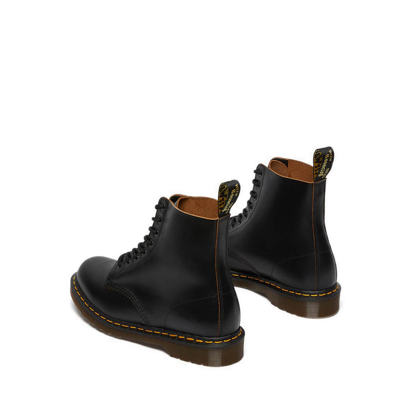 Dr. Martens รุ่น Made in England Vintage 1460 รองเท้าบู๊ทหนัง - สีดำ