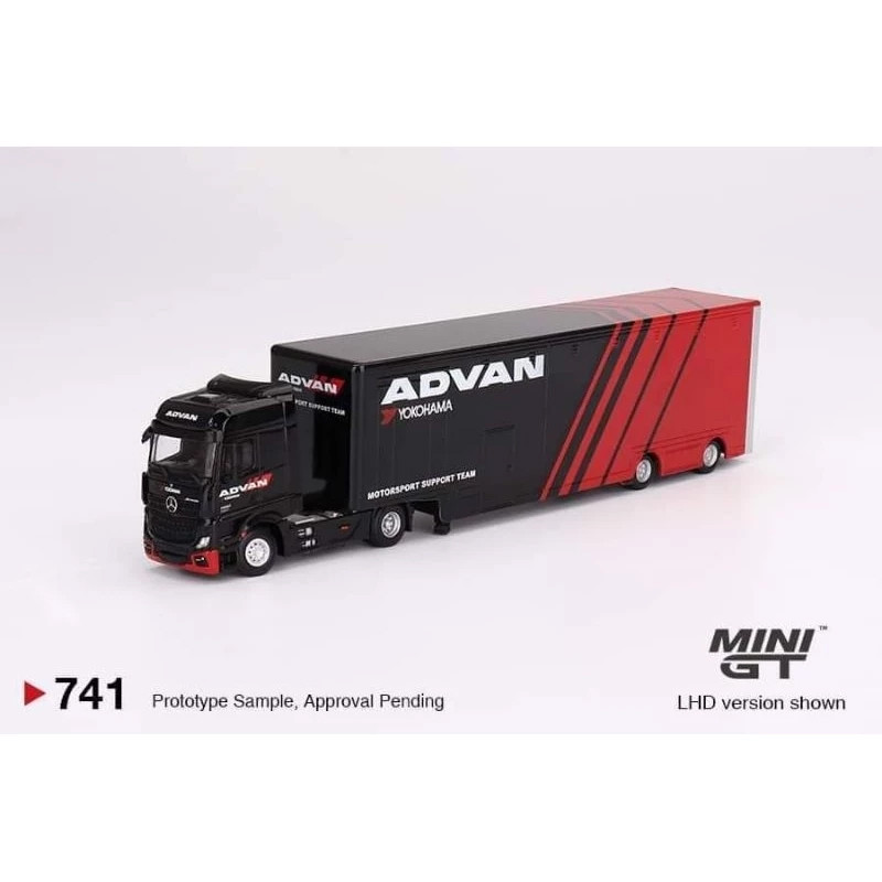 Mini GT 1/64 741 Mercedes Benz Actros พร้อม Racing Transporter - ADVAN