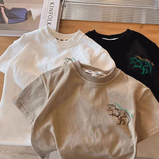 【จัดส่งภายใน24ชั่วโมง】เสื้อยืดเด็กผู้ชาย ผ้าฝ้าย100% พิมพ์ลายไดโนเสาร์ หลวมสบาย 3สี มีขนาด90-150 เหมาะเด็กน้ำหนัก10-37kg
