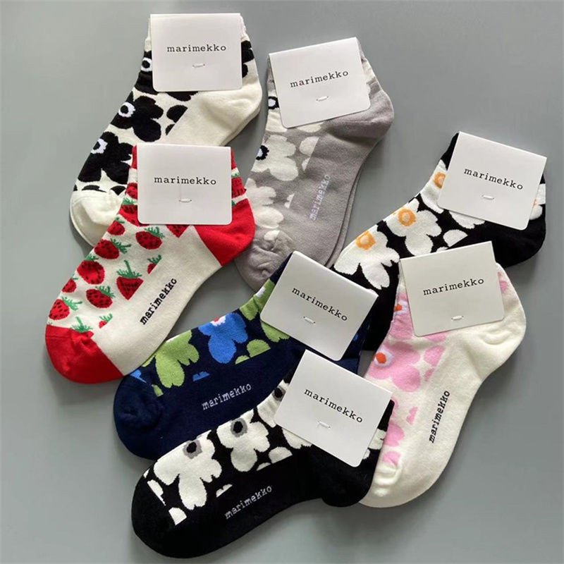 ฟินแลนด์ Marimekko ดอกไม้ถุงเท้าสีสุภาพสตรีผ้าฝ้ายฤดูใบไม้ผลิฤดูร้อน Ped ถุงเท้าหรูหรา Niche Happy อินเทรนด์ถุงเท้า