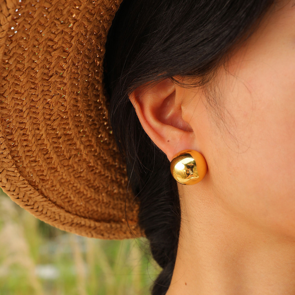 Vnox 18k Gold Plated Half Round Ball ต่างหูสําหรับผู้หญิงสาว,Polished Chunky Dainty เครื่องประดับอินเทรนด์ของขวัญคริสต์ม