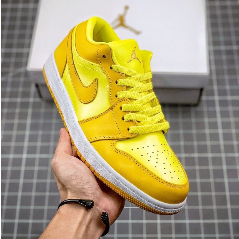 Top 【 คุณภาพสูง 】Air Jordan 1 Low Yellow Casual Skateboard Shoes Student Sneakers Fashionable For Men &amp;Women
