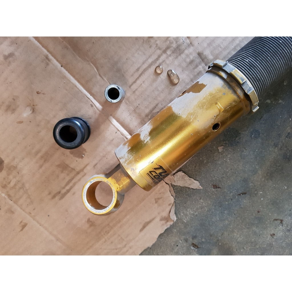 บูทยาง tuner concept shock up car เฉพาะบูชยาง บูท หูโช๊ค เฉพาะบูธยางไม่รวมแกนโลหะ และ ส่วนอื่นของโช๊