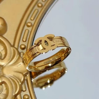 HT High-End Titanium Steel Double c Letter แหวนผู้ชายผู้หญิงสแตนเลสเครื่องประดับยอดนิยม