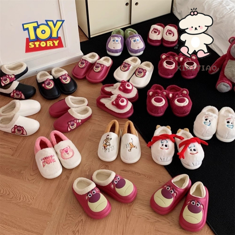 Xitiao Toy Story Strawberry Bear Buzz Lightyear รองเท้าแตะผ้าฝ้ายกันลื่นน่ารักฤดูหนาวผู้ชายผู้หญิง