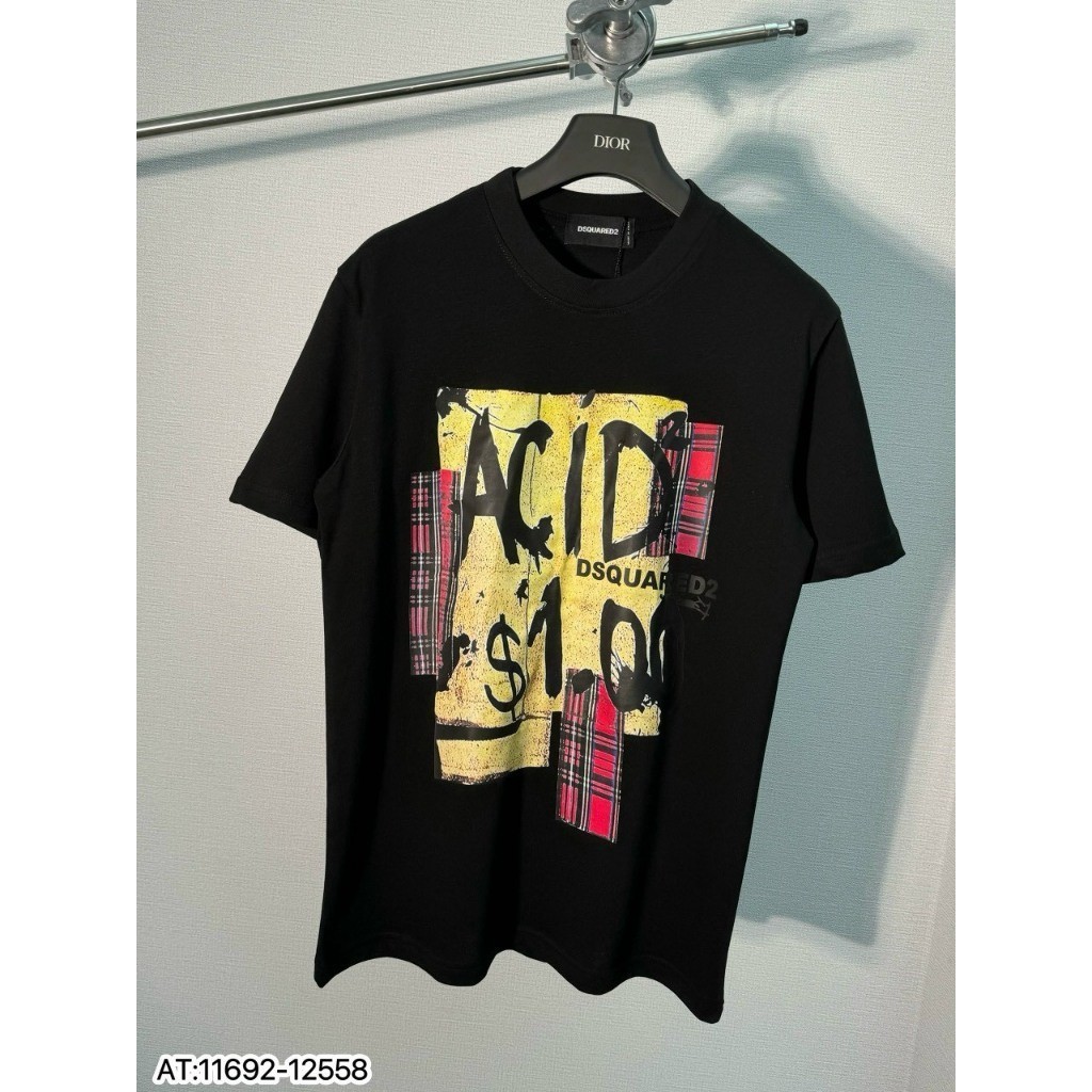 เสื้อยืดชาย DSQ2 ACID $11.00 ผลิตจากผ้าคอตตอนยืด 2 ทาง ออกแบบมาโดย Dsquared2