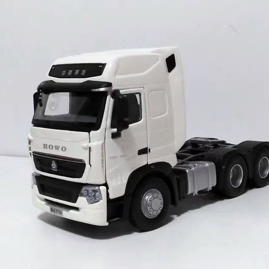 โมเดลรถ China HOWO HOWO T7H 1: 36 โมเดลรถบรรทุกโมเดลรถโลหะผสม