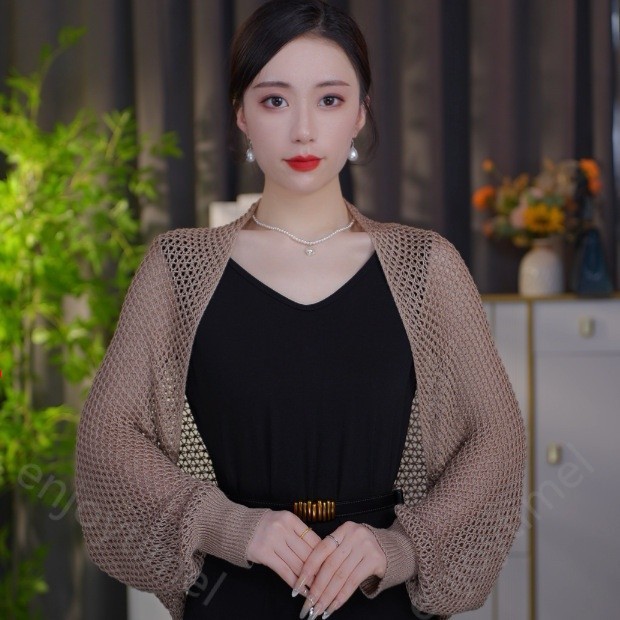 Four Seasons ผ้าไหมน้ําแข็งแขนยาวผ้าคลุมไหล่ใหม่ผสมฤดูร้อนและฤดูใบไม้ร่วงตาข่ายถักผ้าคลุมไหล่อเนกประสงค์แฟชั่นผู้หญิง