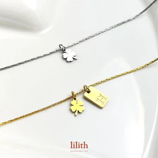 Lilith - Square letter charm w/clover necklace (gold) สร้อยคอ จี้อักษร