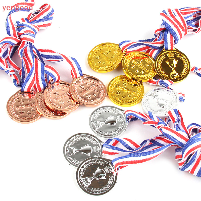 (YGD) เหรียญรางวัลฟุตบอล รางวัลรางวัล รางวัล รางวัล รางวัล สีทอง สีเงิน สีบรอนซ์ ของเล่นสําหรับเด็ก ของขวัญ ของที่ระลึก กีฬากลางแจ้ง