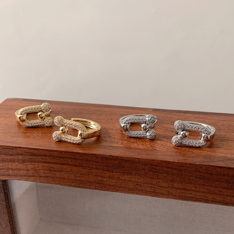 Xiya แฟชั ่ นเพทาย Horseshoe Buckle ต ่ างหูการออกแบบฝรั ่ งเศสกระพริบเพชรโลหะวงกลมต ่ างหู