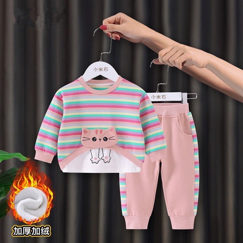 พร้อมส่ง⭐️ ชุดกางเกงขายาว + เสื้อแขนยาวลายแมว น่ารักมาก ผ้ากำมะหยี่ ผ้าหนา นุ่ม ใส่กันหนาวได้ดีมาก👍🏻 (Cset Cat)