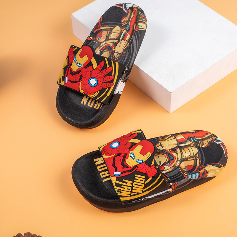 🎀LeTong🎀รองเท้าแตะเด็กกันลื่นสำหรับเด็กผู้ชาย ลายการ์ตูนอุลตร้าแมน พื้นนุ่ม สำหรับใช้ในบ้านและห้องน้ำ - รูปที่ 3