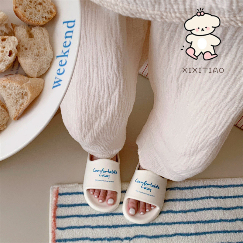 ฉี่ ที่เรียบง่ายที่ไม่ซ้ํากันห้องน้ําอาบน้ํารองเท้าแตะสไตล์ญี่ปุ่นเกาหลีรองเท้าแตะบ้านผู้ชายผู้หญิงฤดูร้อนแสงสบาย อิน อินเทรนด์