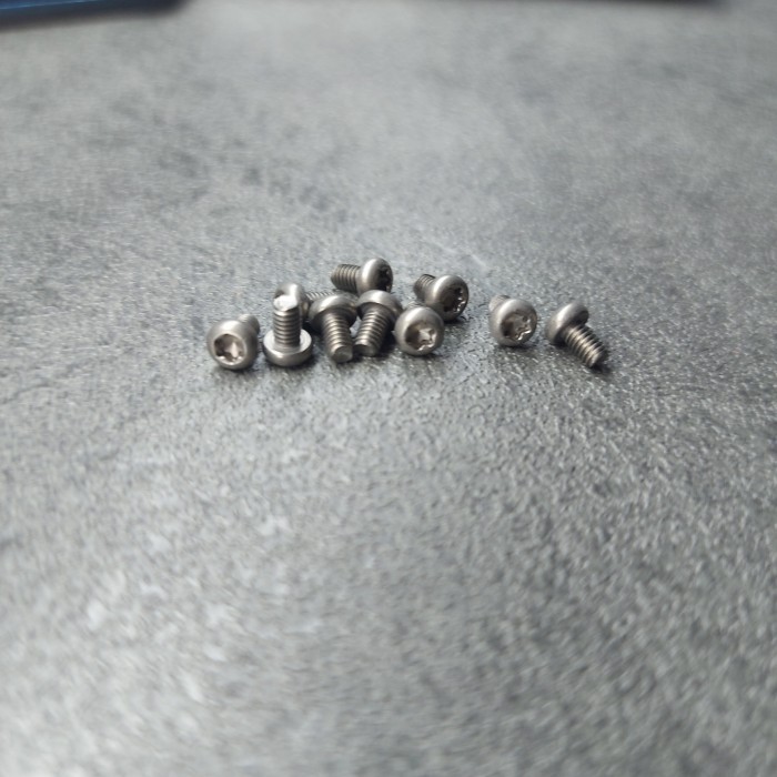 Bolt Balisong Pan Head Screw Titanium M2.5 x 4mm