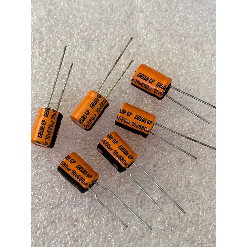 คาปาซิเตอร์ C470UF 10V C470UF 10V  C680UF 10V  C680UF 10V  C680UF 10V CAPACITOR พร้อมส่ง(10ชิ้น)