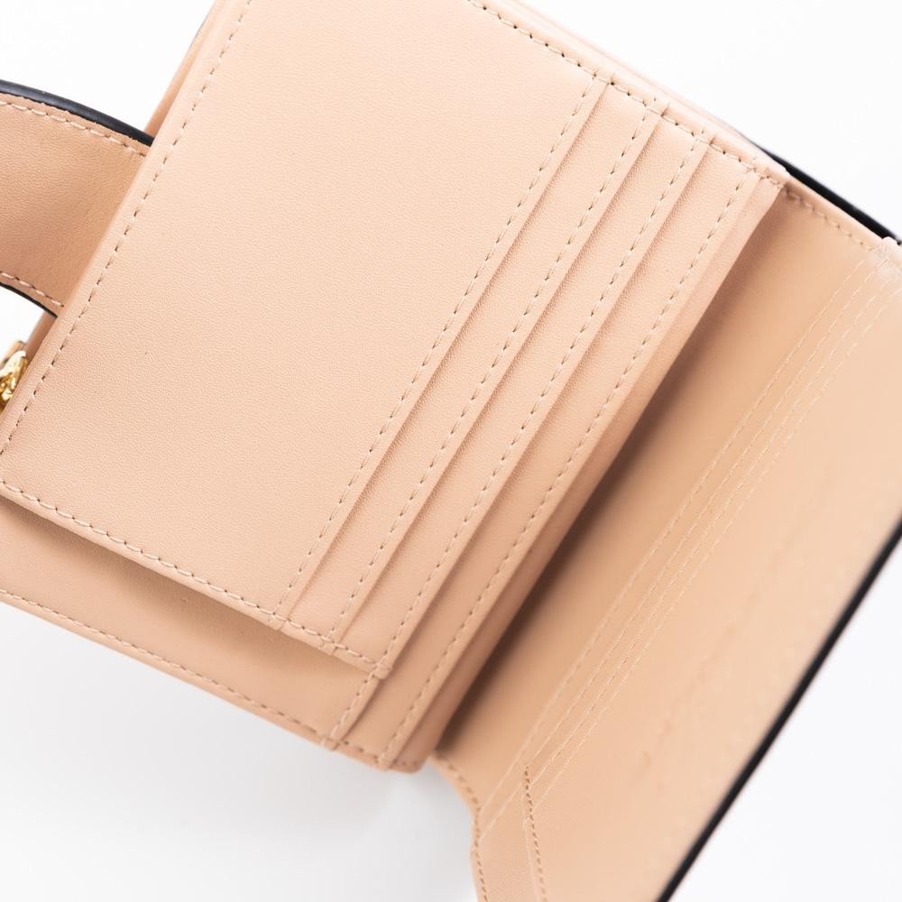 PLAYBOY รุ่น Muse Women's Wallet Bag กระเป๋าสตางค์ใบสั้น รหัส ST-WA251PB109 ปั้มลายโลโก้ มี 2 สี