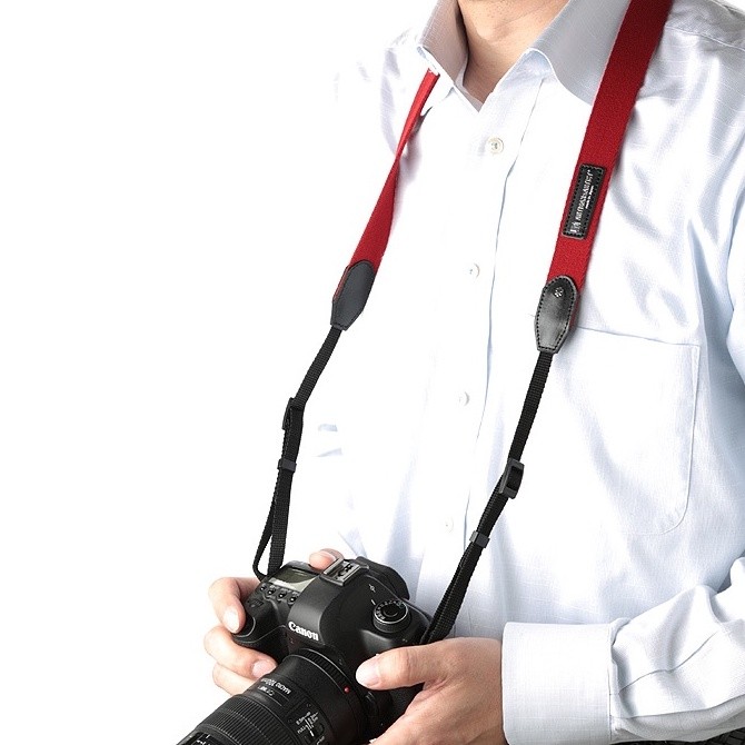 Artisan & Artist Acrylic camera strap [ACAM-110A] สายคล้องกล้อง (ประกันศูนย์ไทย)