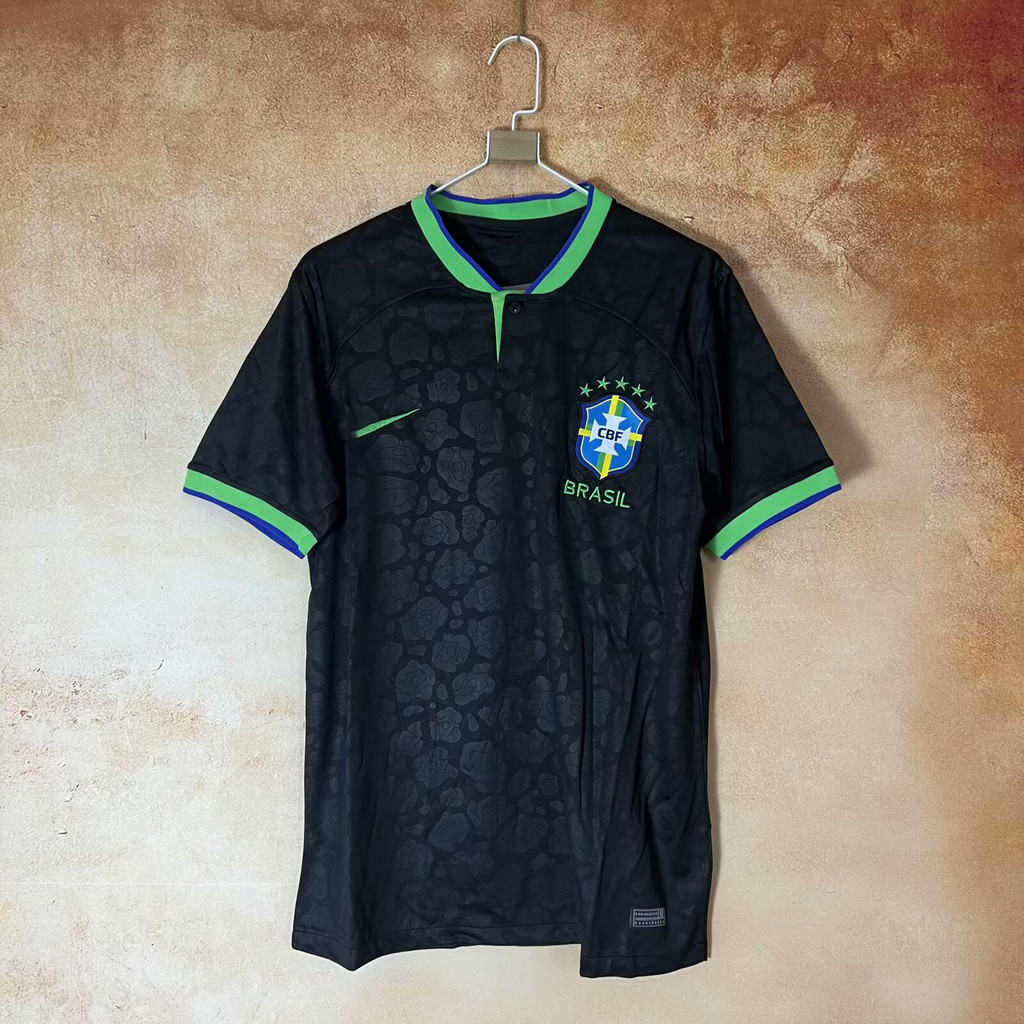 22-23 ซีบีเอฟ เหล็กนูนสีดําย์ปุ่มลงปกหลวมแขนสั้นขนาดบวกเสื้อกันหนาว