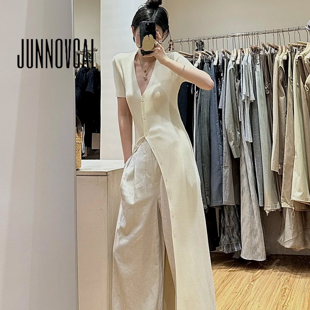Junnovgal เสื้อคาร์ดิแกน คอวี แขนสั้น ผ้าถัก สีพื้น เข้ากับทุกการแต่งกาย สําหรับผู้หญิง 2024