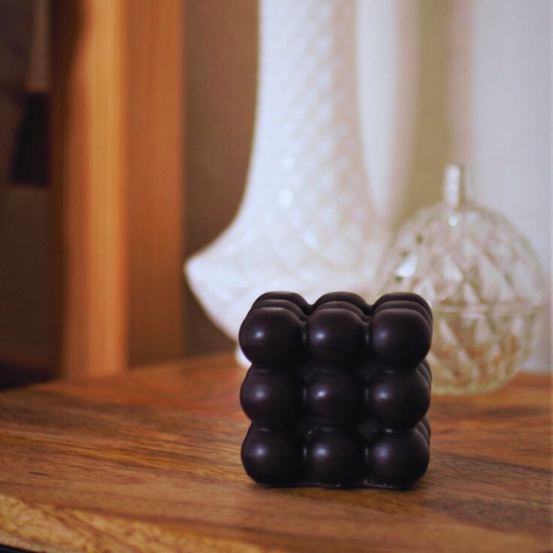 จอแสดงผลภายในบ้านภายในบ้านในรูปร่างของ BUBBLE CONCRETE MADE OF CEMENT BASE / COUNTER PROPERTY