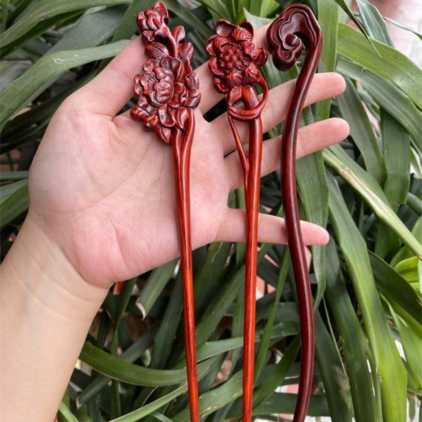 ใบเล ็ กไม ้ จันทน ์ สีแดงสไตล ์ โบราณแกะสลัก Hairpin Hairpin มือ-Polished งานฝีมือไม ้ โบราณสไตล ์ มะฮอกกานีของขวัญขายส ่ ง