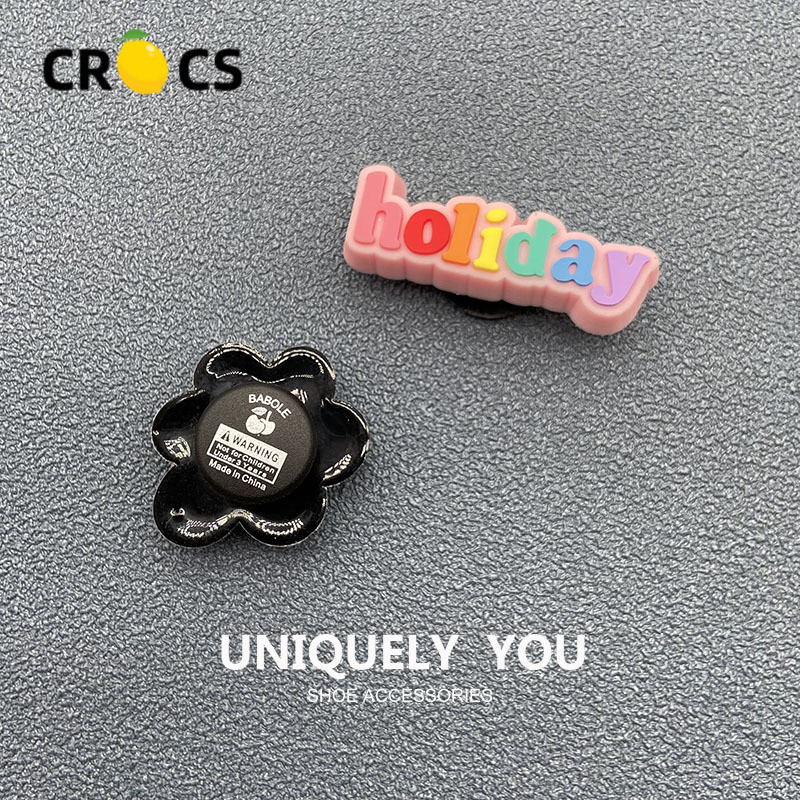 ใหม่ crocs ดอกไม้ขนาดเล็ก Series Hole รองเท้าดอกไม้รองเท้าหัวเข็มขัด Carlo Chi อุปกรณ์ตกแต่งที่ถอดออกได้ DIY ตกแต่งรองเท้า