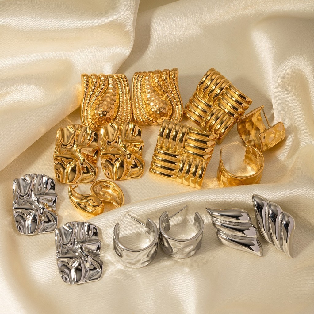 ยุโรปอเมริกัน ins สแตนเลสสไตล์ใหม่ 18K Gold Geometric ต่างหูผู้หญิง