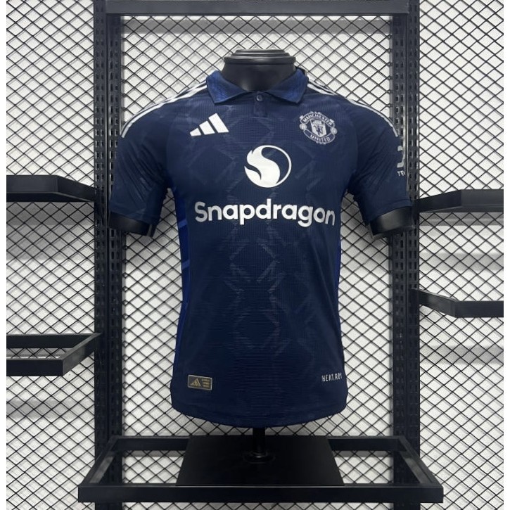 2425 MU away คุณภาพสูงชุดกีฬาแขนสั ้ นเสื ้ อฟุตบอลด ้ านบนของเสื ้ อยืดรุ ่ นเครื ่ องเล ่ น AAA