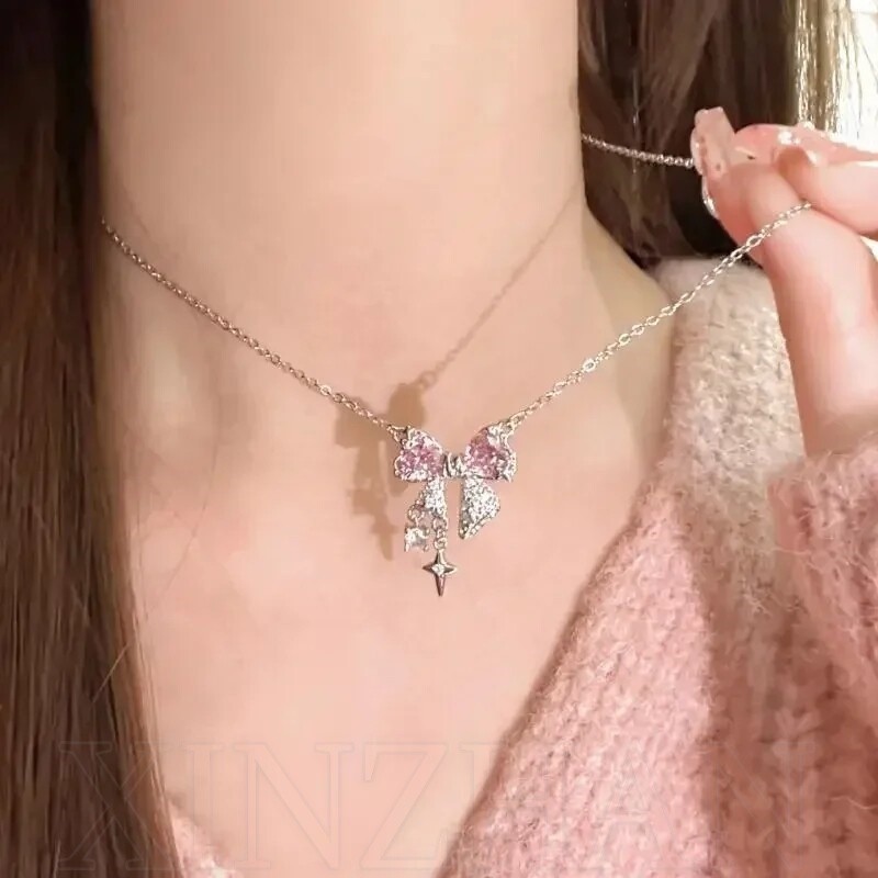 สแตนเลส ไม่ลอกไม่ดำ สร้อยคอ โซ่ จี้โบว์ สีชมพู ประดับเพชร คริสตัล สีชมพู สไตล์เกาหลี สําหรับผู้หญิง ST18