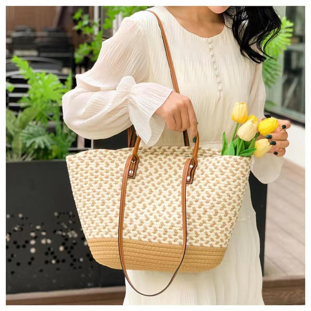 【พร้อมส่ง】miss big fashion กระเป๋าสาน กระเป๋าผู้หญิง กระเป๋าสะพายข้างผู้หญิง กระเป๋าสไตล์เกาหลี