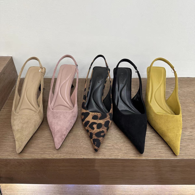 รองเท้าส้นสูงผู้หญิงไซส์ใหญ่ส้นแหลมพิมพ์ลายเสือดาว size35-42 ราคา ถูกที่สุด ดีลบีเคเค