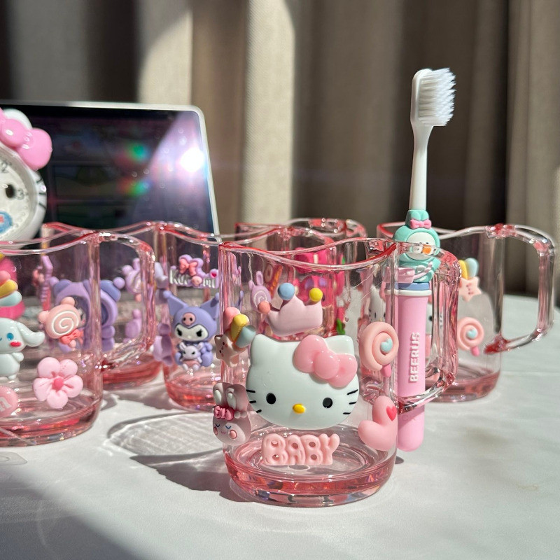 Sanrio ถ้วยใส่แปรงสีฟัน ลายการ์ตูนน่ารัก 3D เกรดอาหาร กันเชื้อรา สําหรับเด็ก และผู้ใหญ่