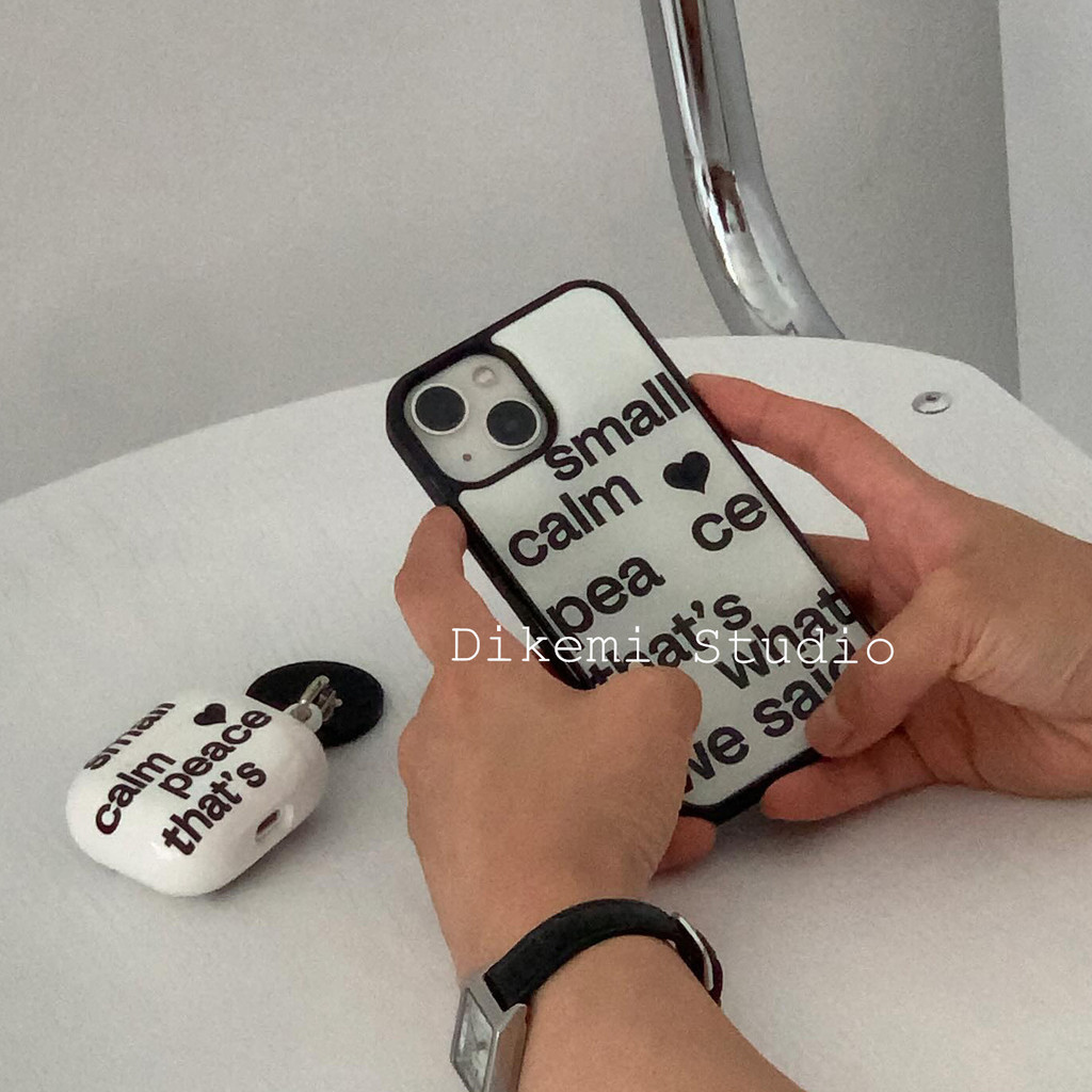 เกาหลี Instagram ชนกลุ่มน้อยอารมณ์เรียบง่ายตัวอักษรขอบดํานิ่มสําหรับ iphone15promax/14pro/13/12/11 รวมทุกอย่าง 15plus เคสป้องกันโทรศัพท์มือถือ