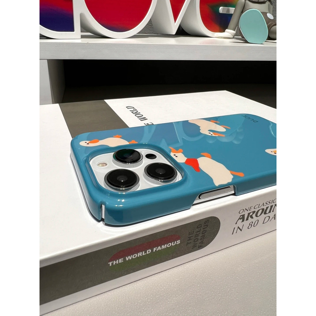 ฤดูร้อน รูปเป็ดขาวหลายตัว แบบนามธรรม เคสป้องกันสำหรับ iPhone 16 Plus XR 11 Pro Max 16 Pro Max 16 Pro 15 Pro 16 15 14 13 12 11 เคสแข็ง 15 Plus 15 Pro Max กันกระแทก - รูปที่ 3