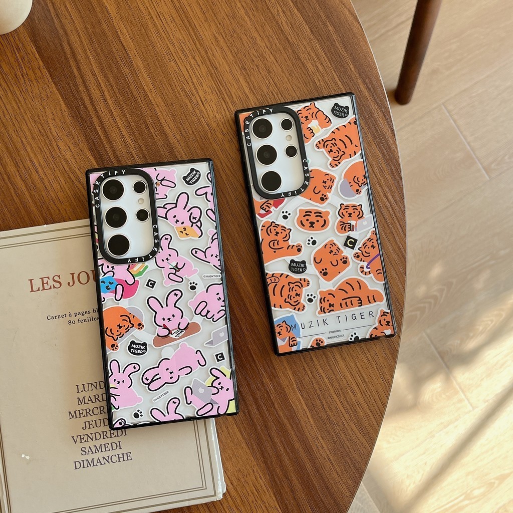 เคสโทรศัพท์มือถืออะคริลิค แบบแข็ง กันกระแทก ลายกระต่ายเสือ Muzik Tiger สีเหลือง สําหรับ Samsung Galaxy S22 S23 Ultra S24 Plus