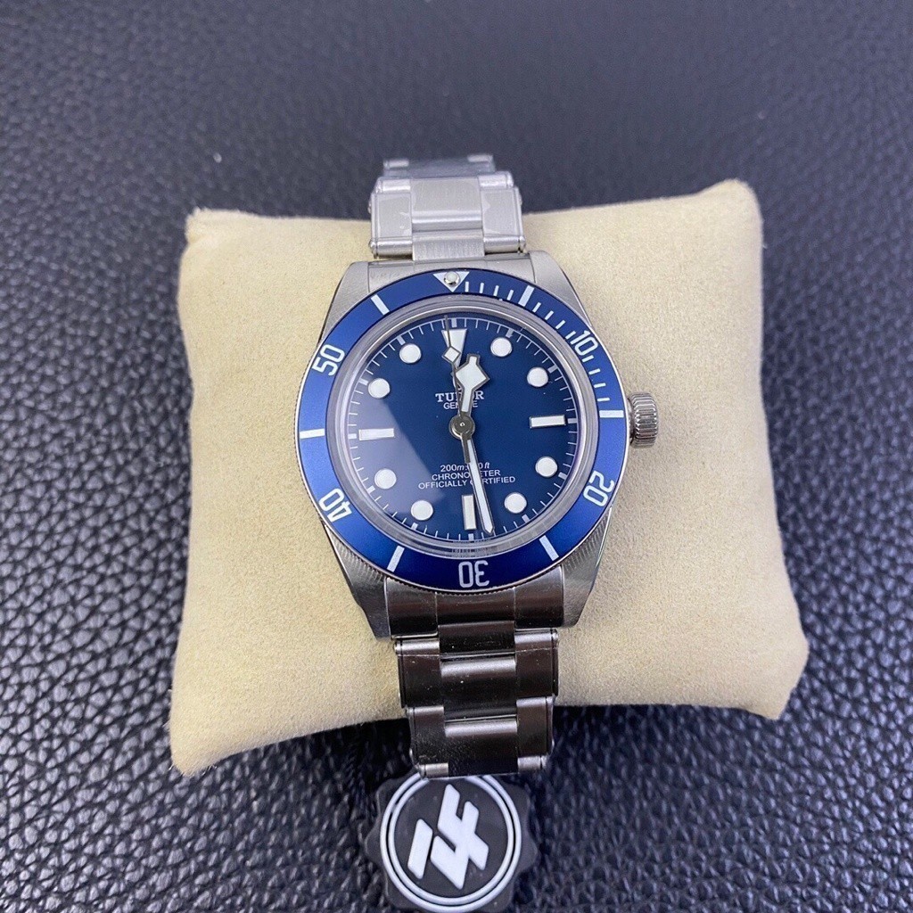 Tudor_zf Factory Biwan Series แกนจักรกลอัตโนมัติสวิส ขนาด: กระจกแซฟไฟร์ 39 มม. 904 สายเหล็กละเอียด